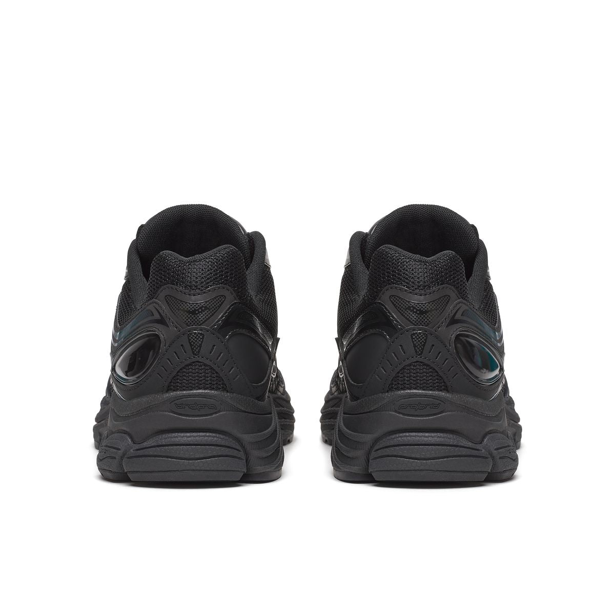 SAUCONY PROGRID OMNI 9 - BLACK