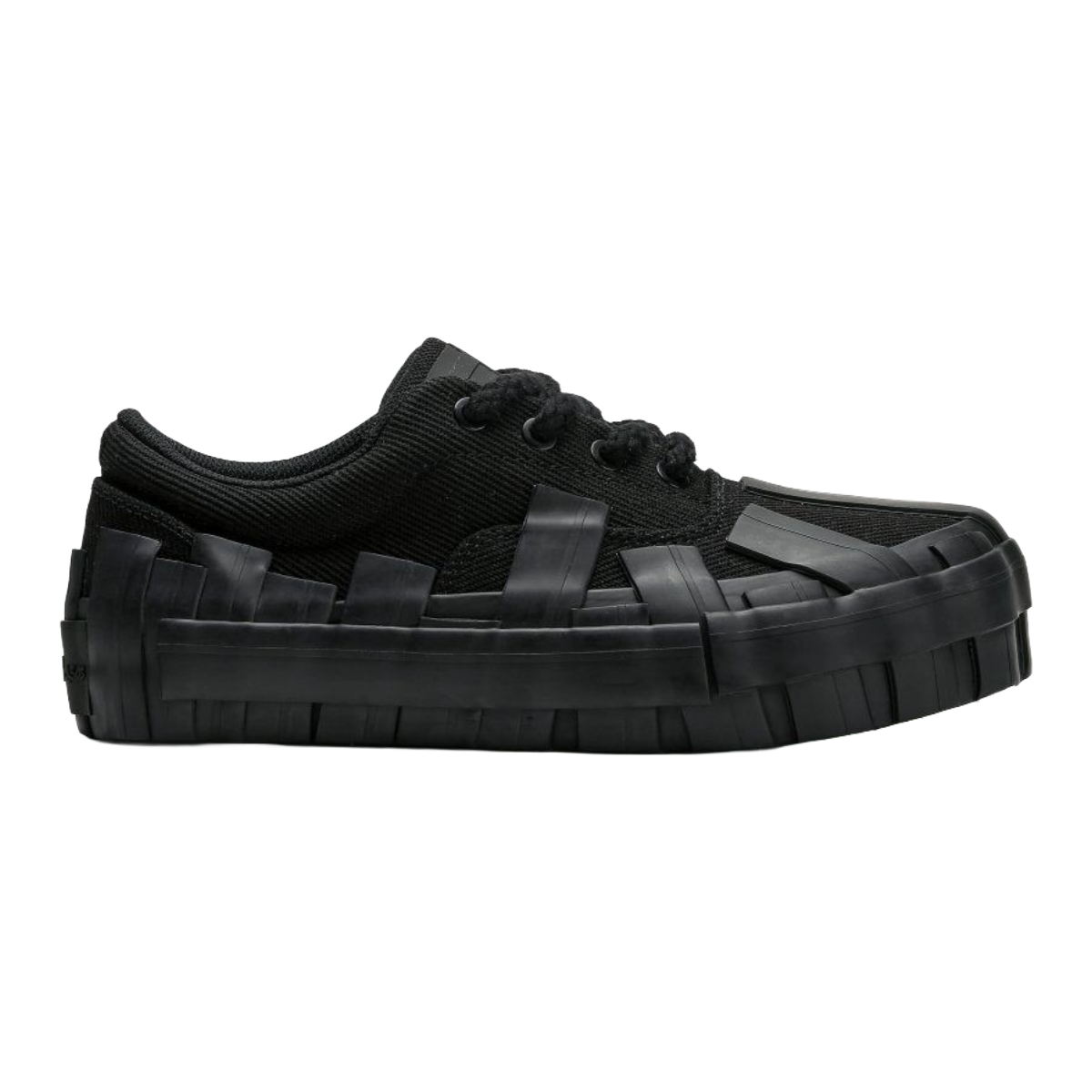 VALABASAS YURATSU 100 TRIPLE BLACK SHOES