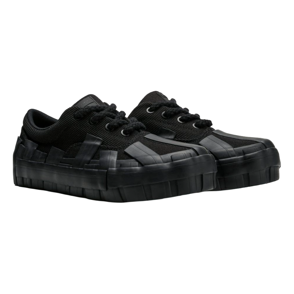 VALABASAS YURATSU 100 TRIPLE BLACK SHOES