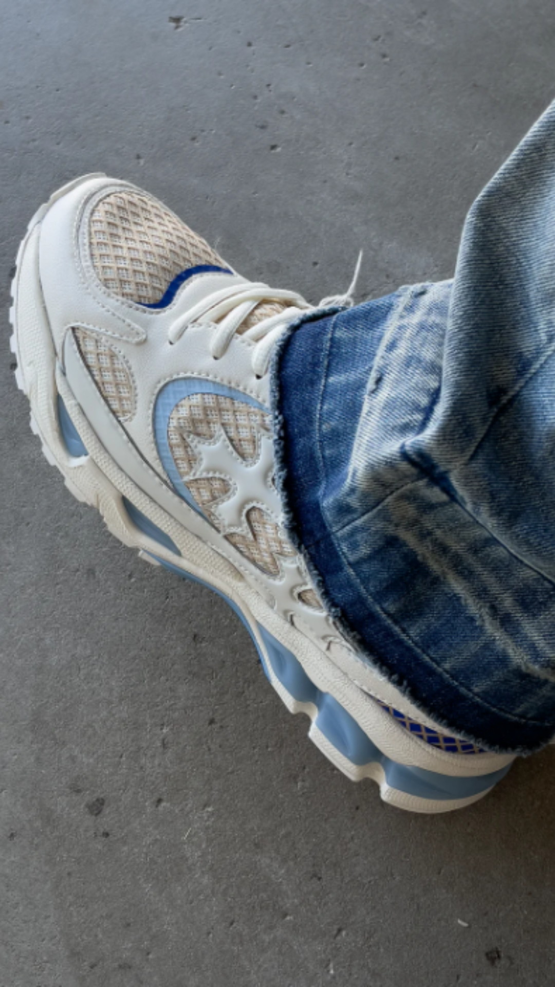 ICE BLUE KROSS KOUNTRY RUNNER