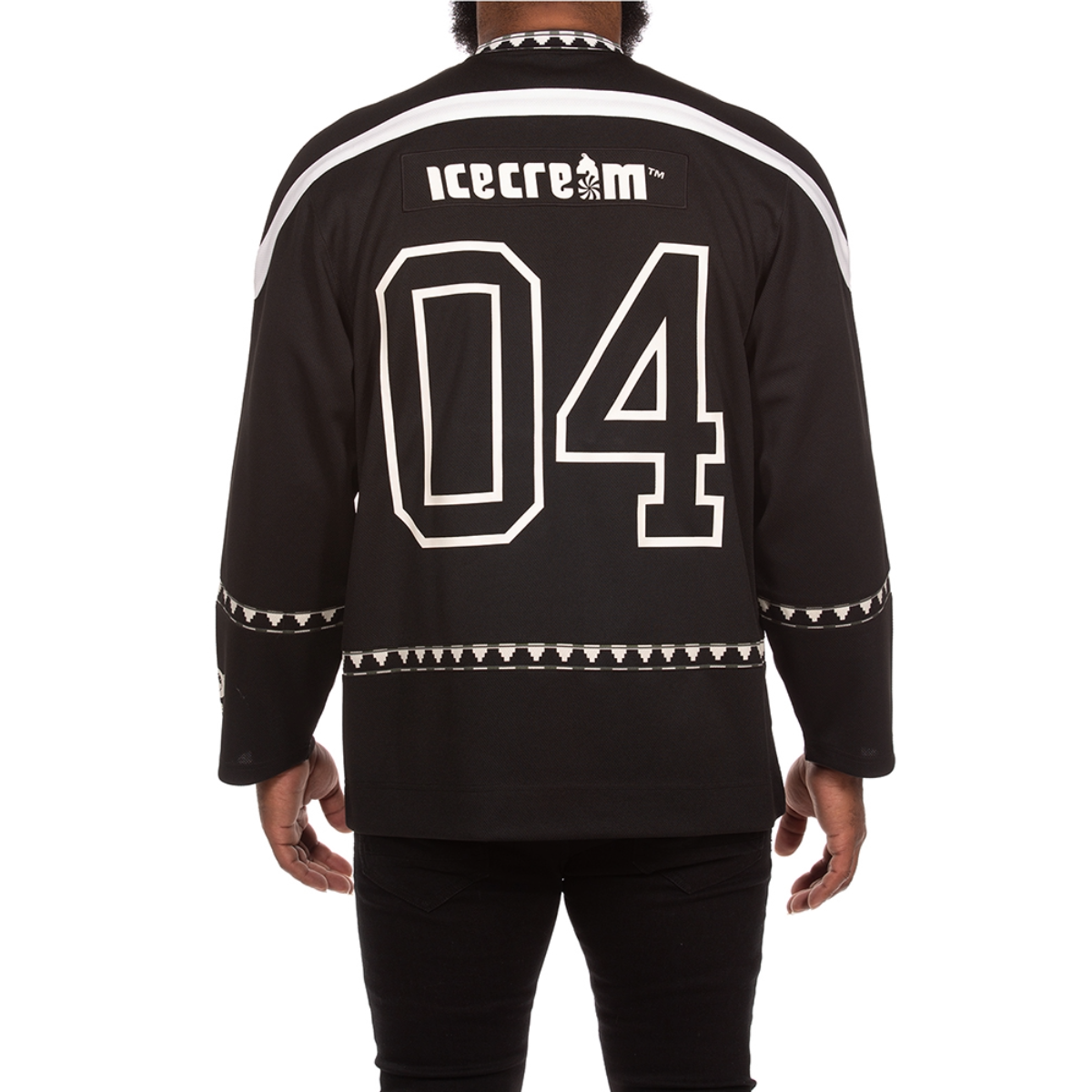 IC PARTY ON JERSEY IS KNIT