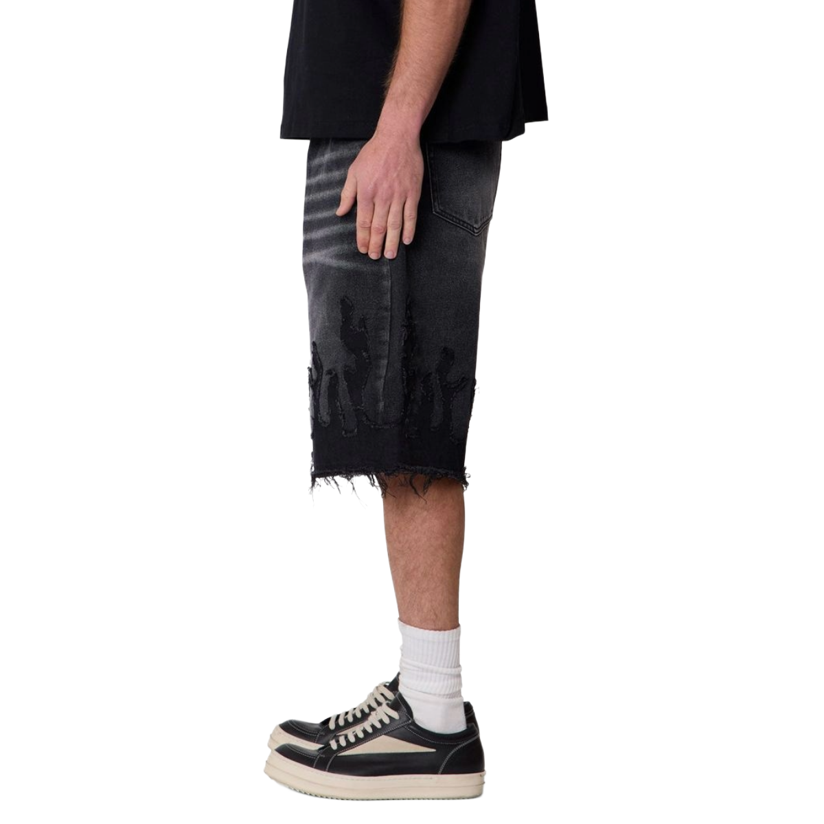 MNML 'FLAME' BAGGY DENIM JORTS (BLK)