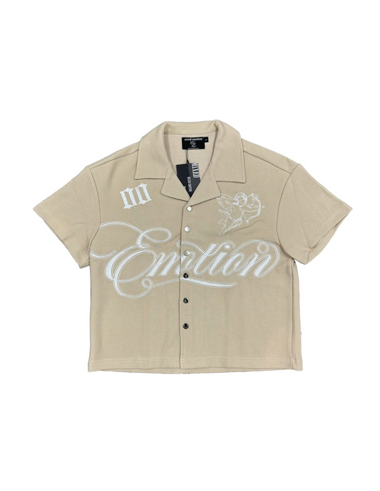 ME "CREAM SIGNATURE BUTTON UP"