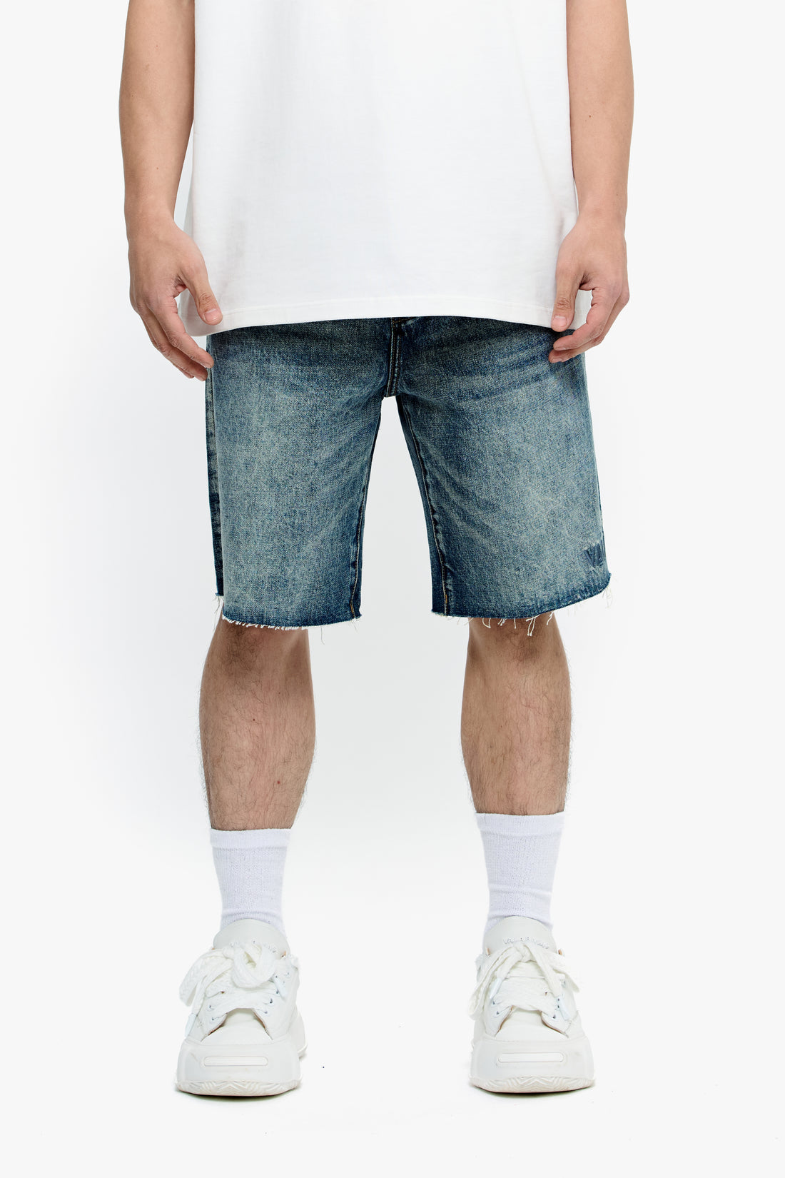 VALABASAS MR.SHORTS MEDIUM WASH