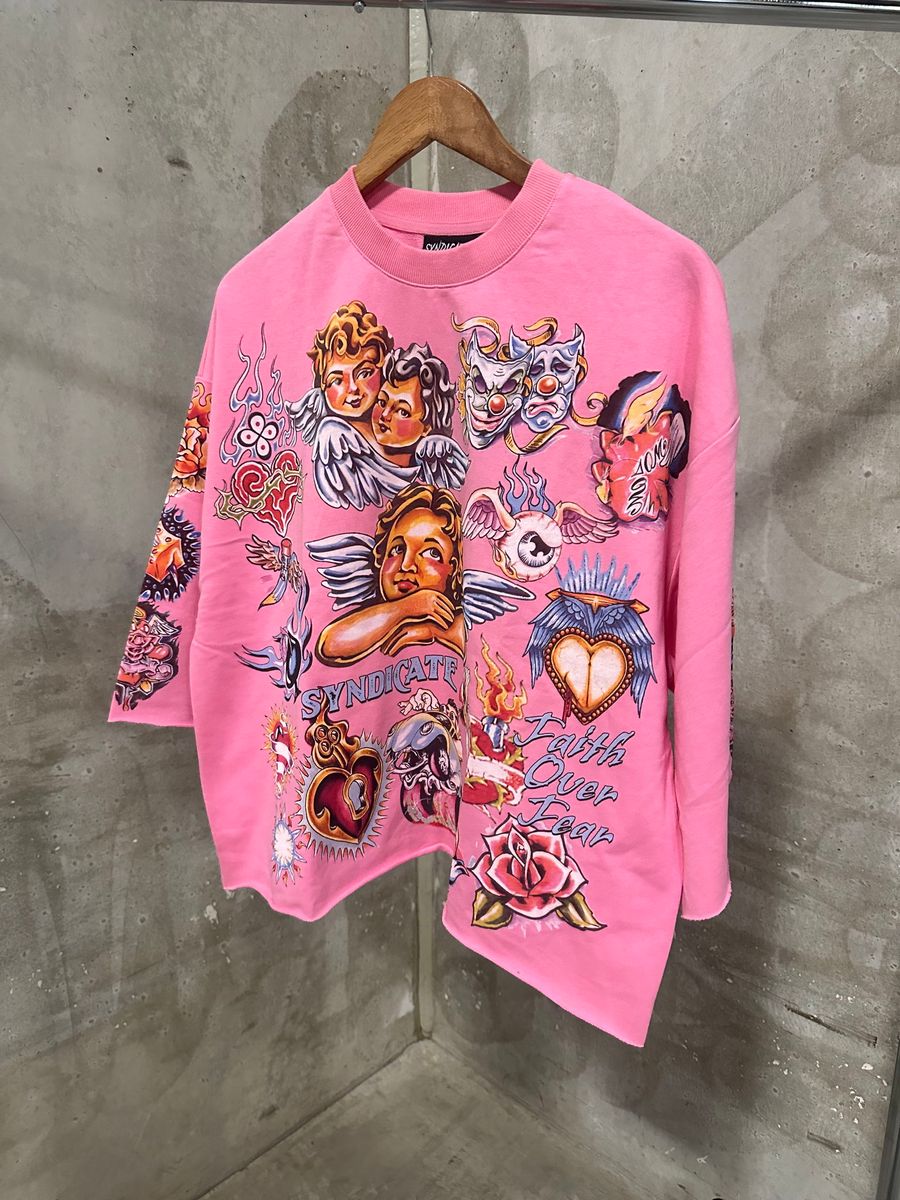 SYNDICATE 'FAITH' PINK CROP TEE