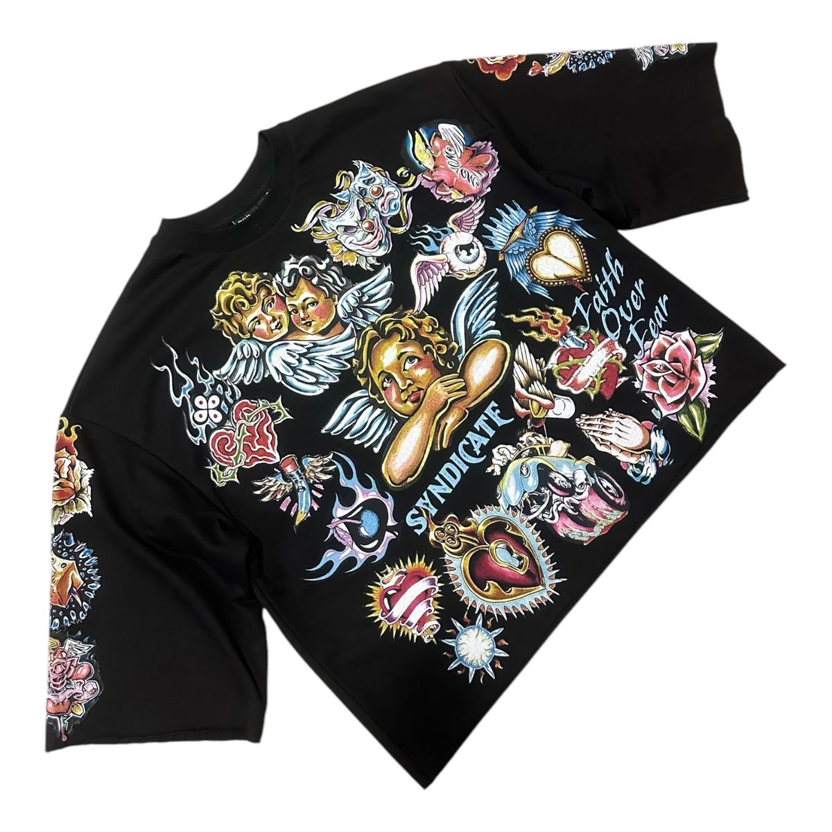 SYNDICATE 'FAITH' BLACK CROP TEE