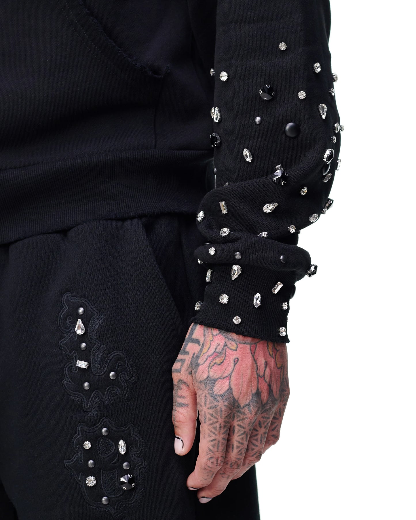 LOST INTRICACY BLACKOUT PATCH ZIP-UP