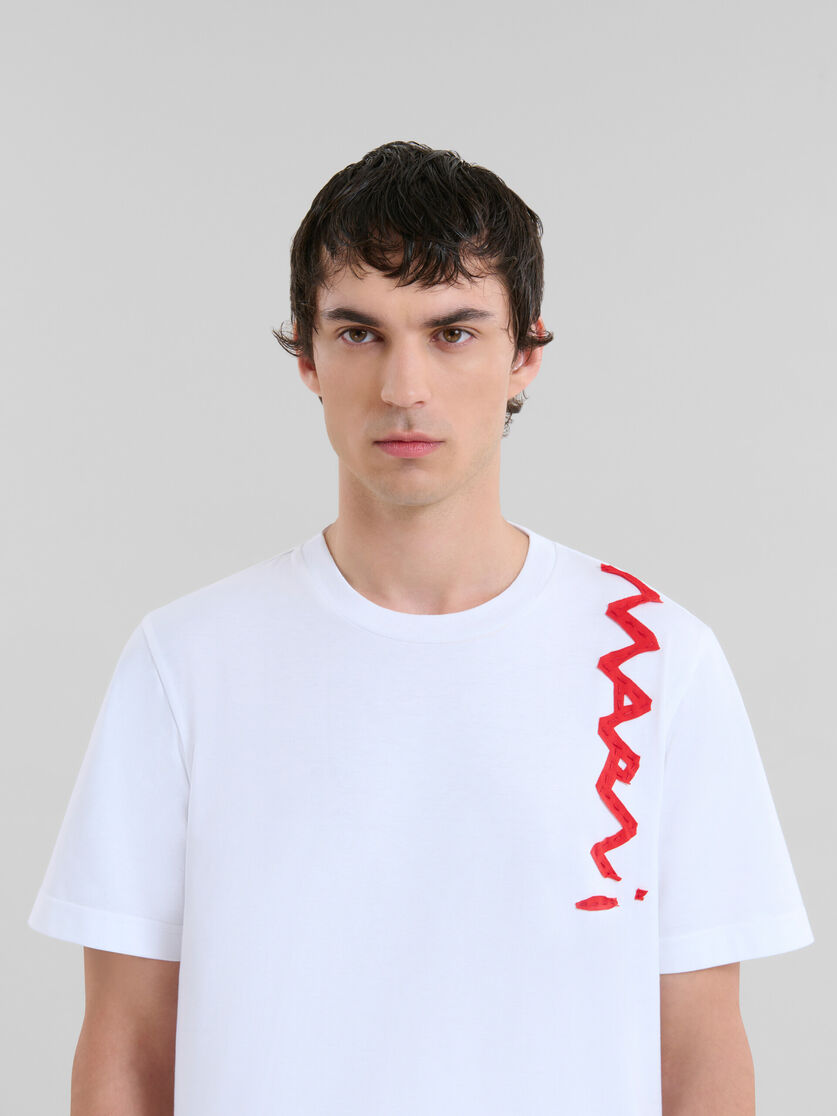 MARNI OC T-SHIRT WITH MARNI MENDING LOGO (WHT/RED)