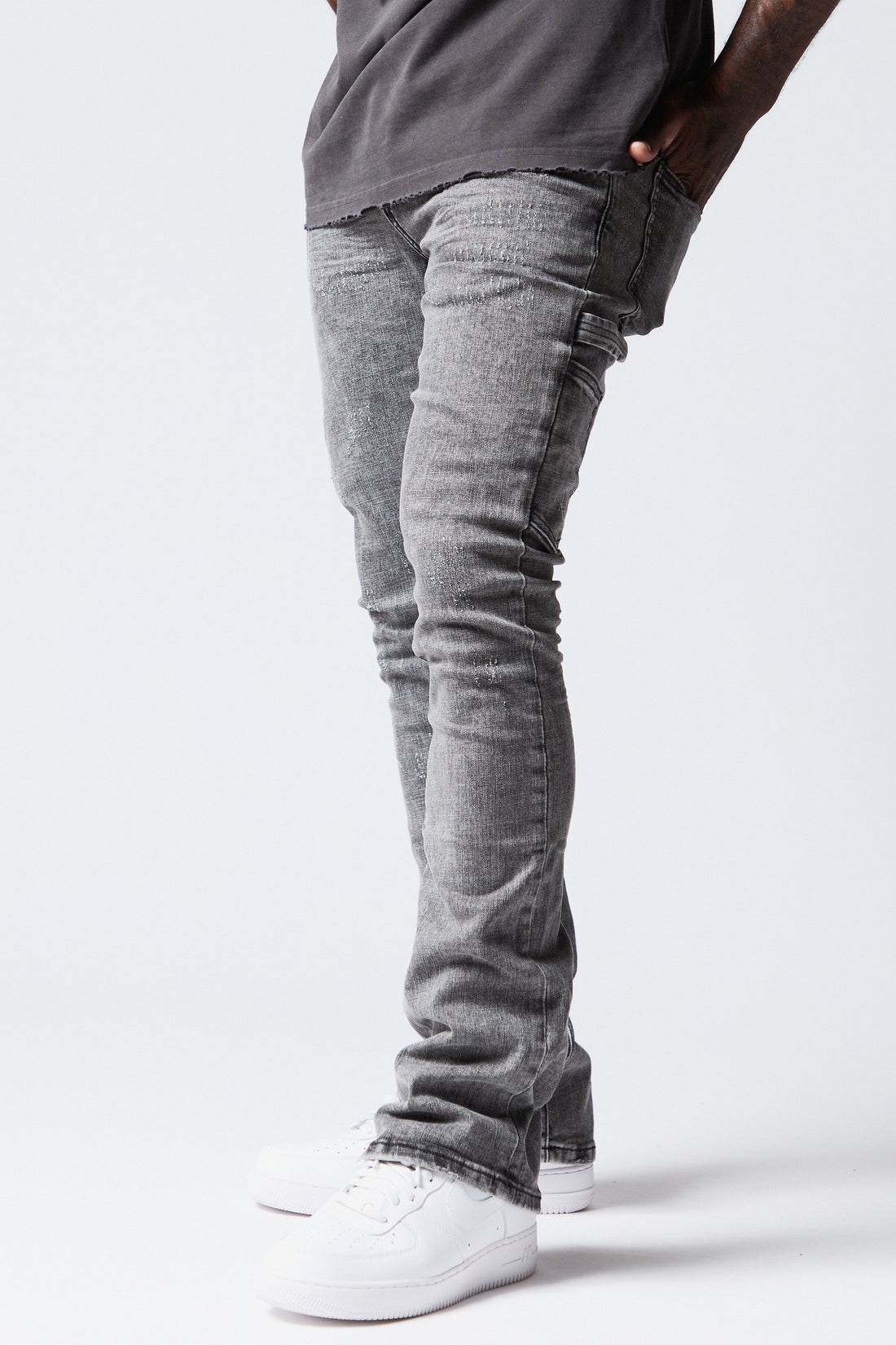 VALABASAS "COVERT" LT GREY FLARED STACKED JEAN