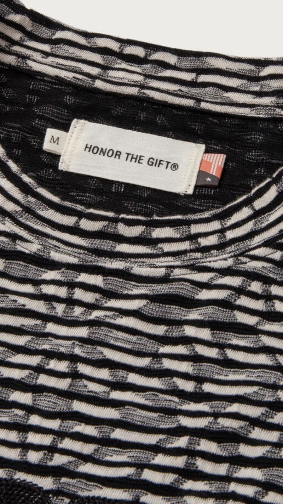 HTG STRIPE BOX TEE (BLACK)