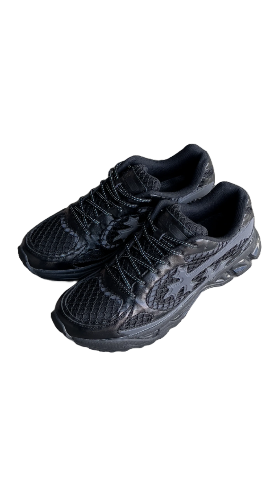 TRIPLE BLACK KROSS KOUNTRY RUNNER