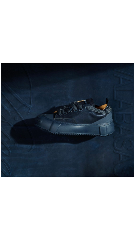 VALABASAS "VISION" NAVY LEATHER LOW TOP