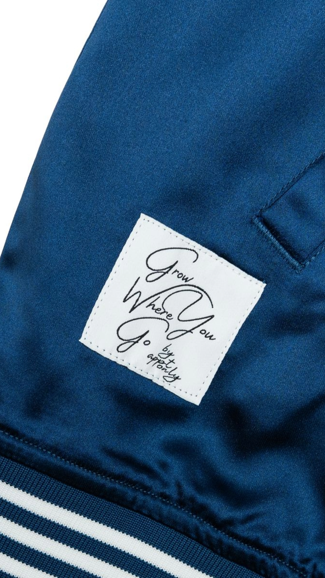 BAO SPROUT SATIN BOMBER (NAVY)