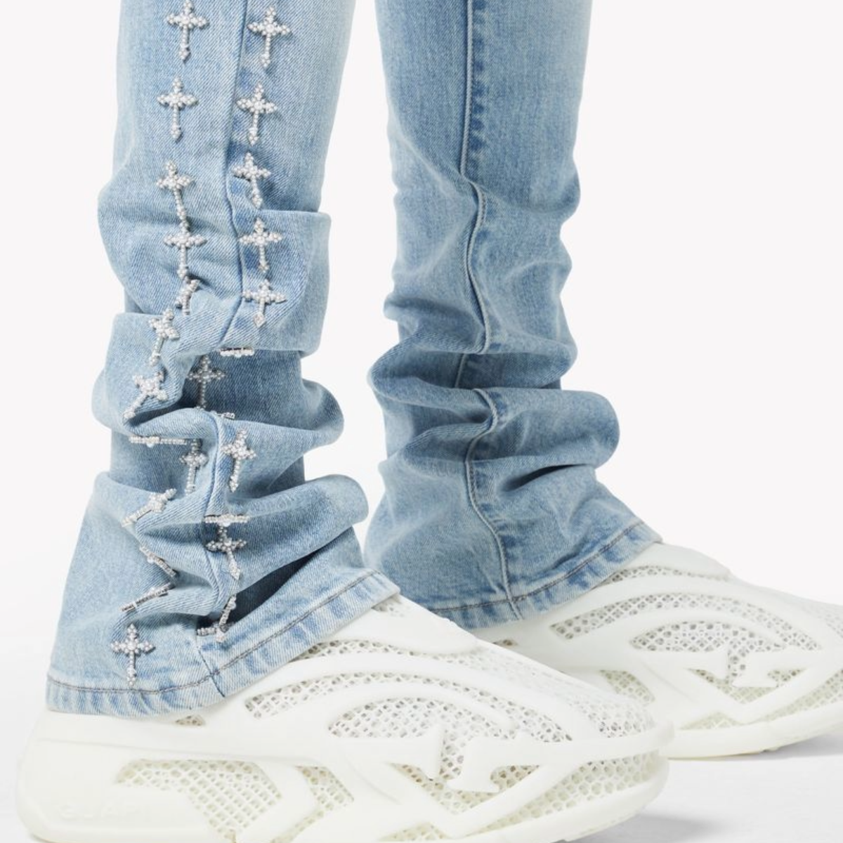 GUAPI VINTAGE BLUE CROSSES EMBELLISHED DENIM