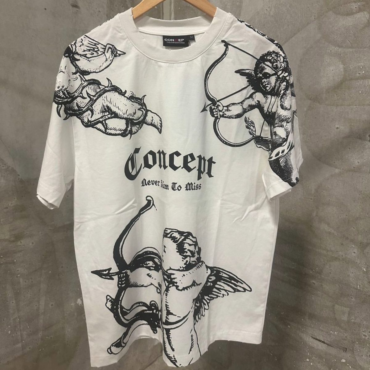 CONCEPT 'AIM' WHITE TEE