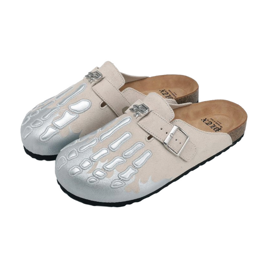 POLITICS LIVES MULE - BEIGE/SILVER