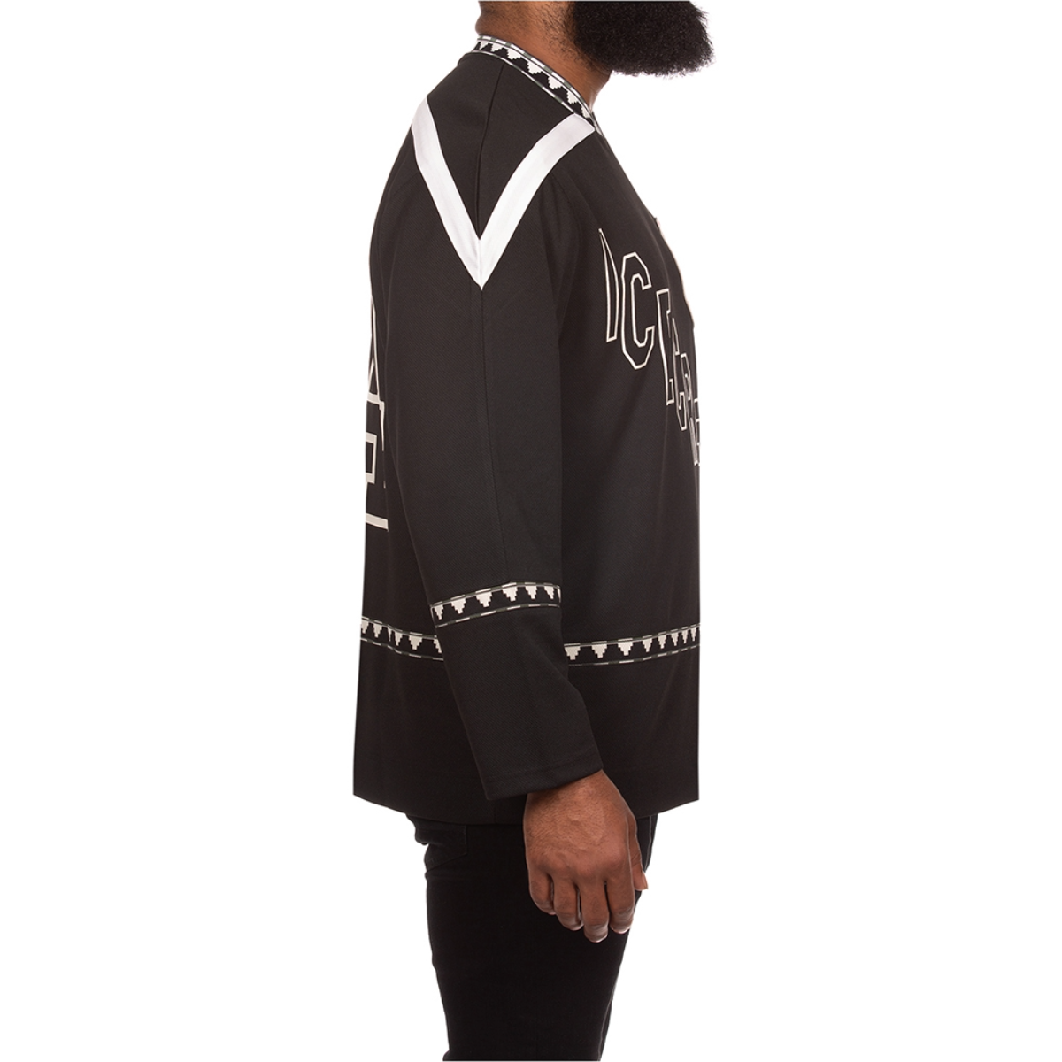 IC PARTY ON JERSEY IS KNIT