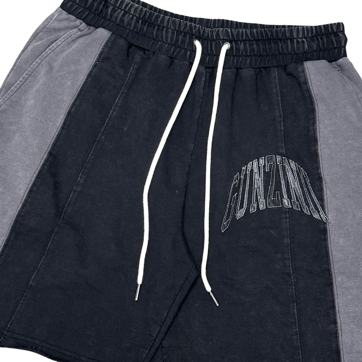GUNZINII 'UNIVERSITY' SHORTS (BLK)