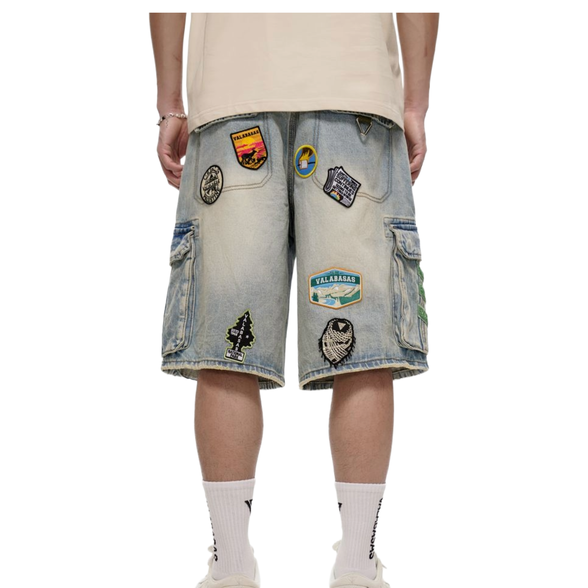 VALABASAS "DISTRICT" LIGHT WASH SHORTS